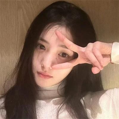 镜内情谜